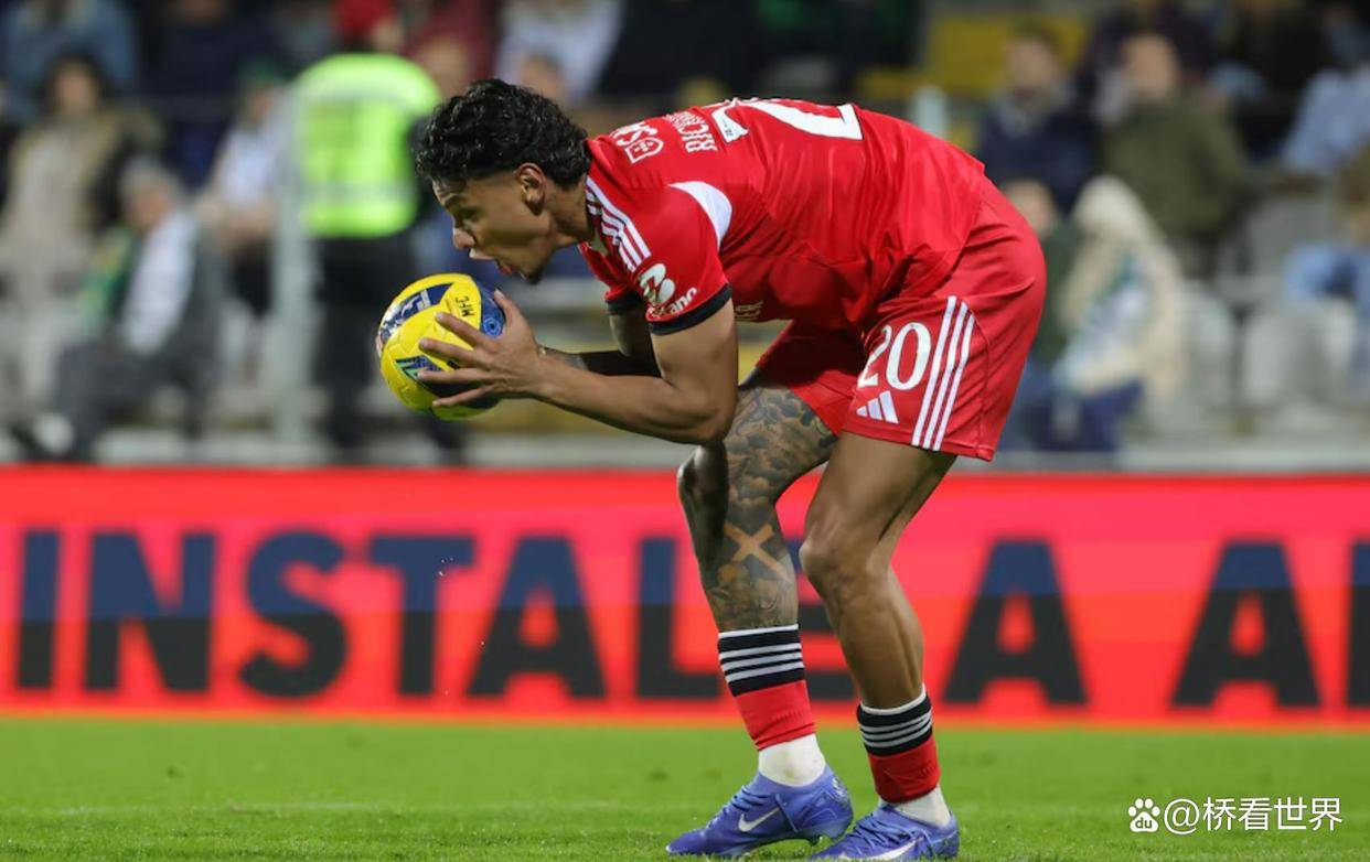 穆里尼奥更衣室收获惊喜礼物？昔日水货谁竟逆袭成中场核心？